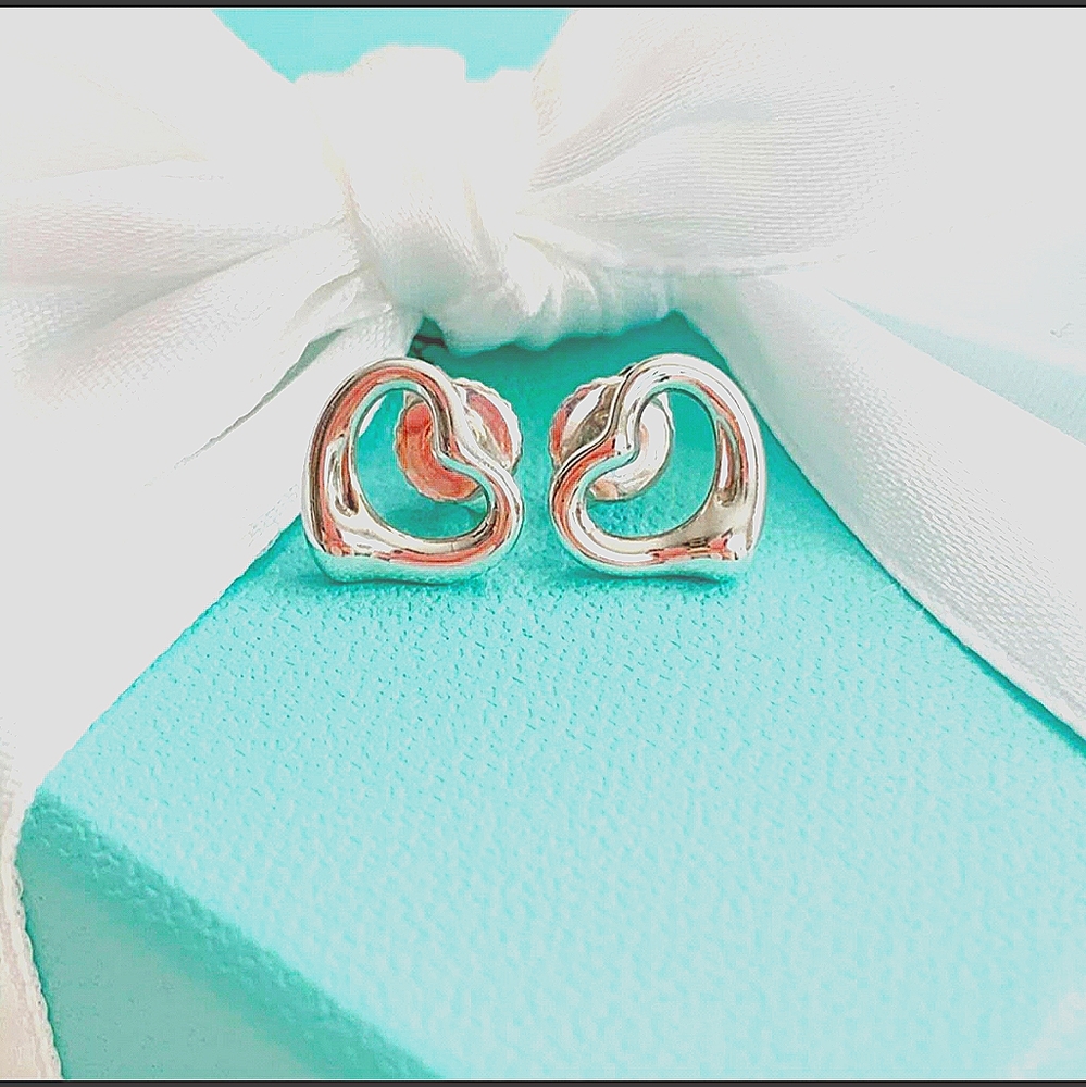Tiffany white gold Elsa Peretti open heart earring